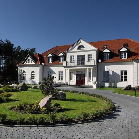 Palac I Folwark Nemino Sierakowice  Экстерьер фото