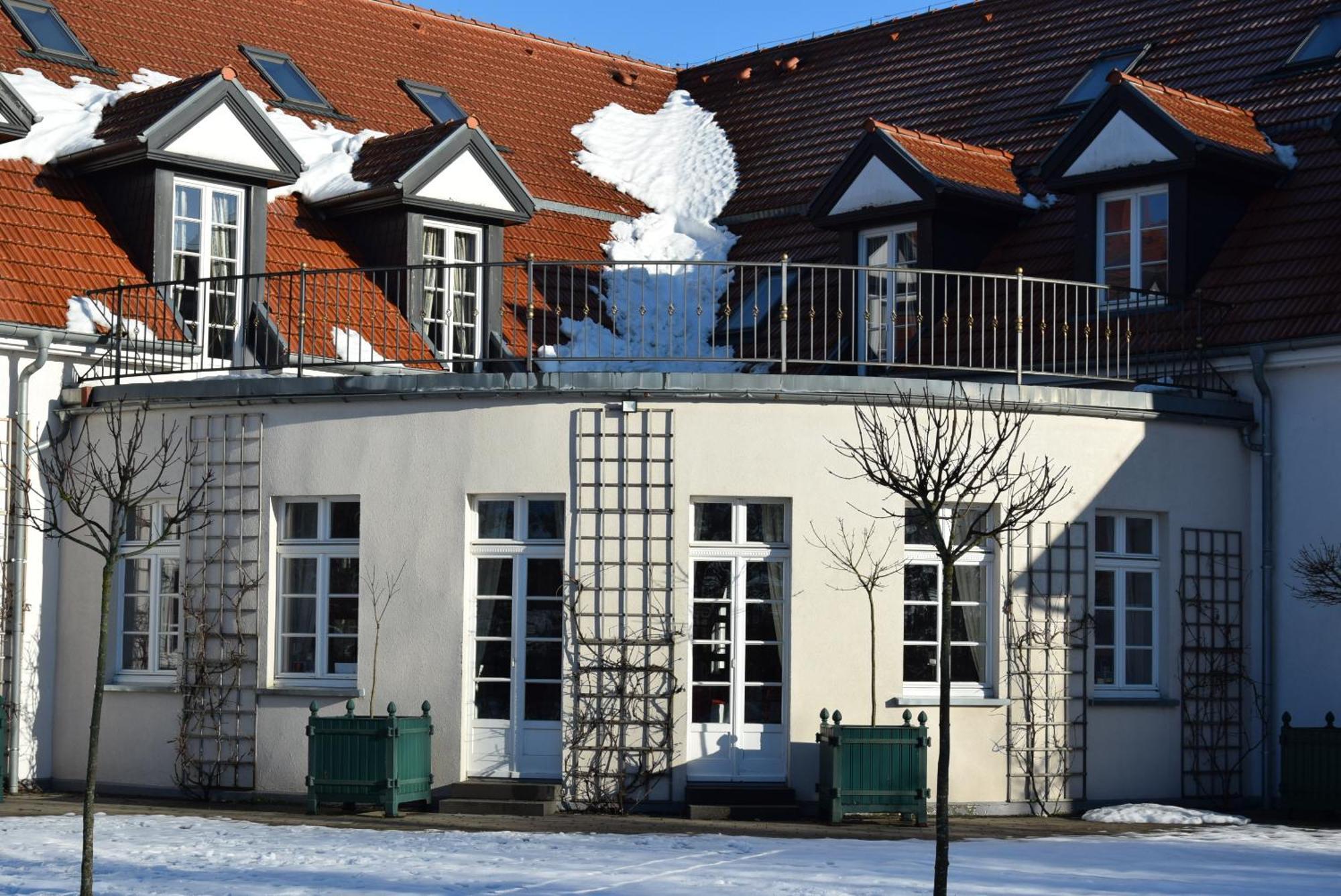 Palac I Folwark Nemino Sierakowice  Экстерьер фото